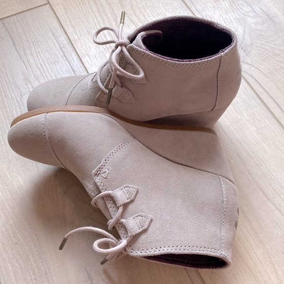 TOMS Kala Wedge Bootie- Size 7 - Picture 4 of 6
